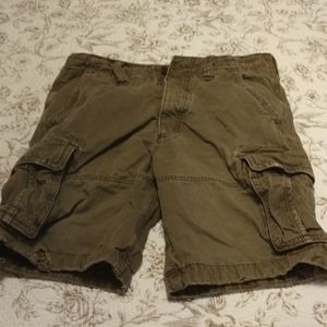 Men's Abercrombie and Fitch distressed cargo shorts olive color size 33
